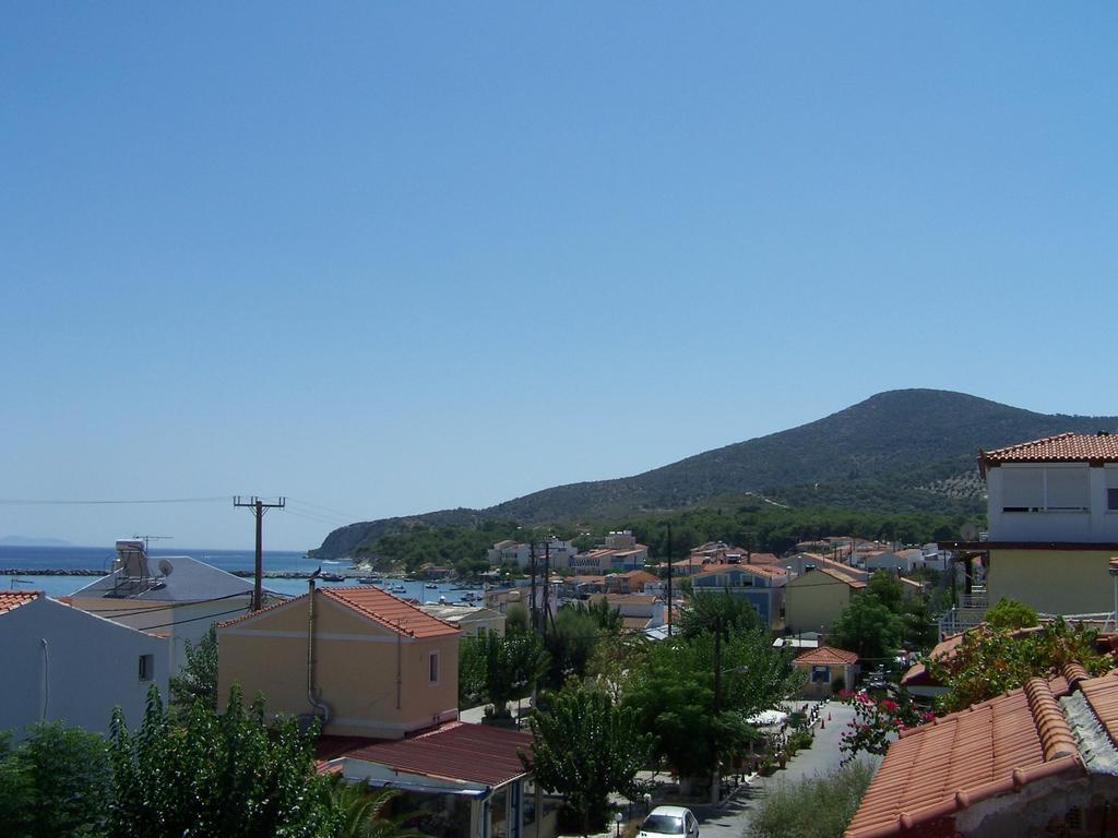 Karin & Nikos Otel Ireo  Dış mekan fotoğraf